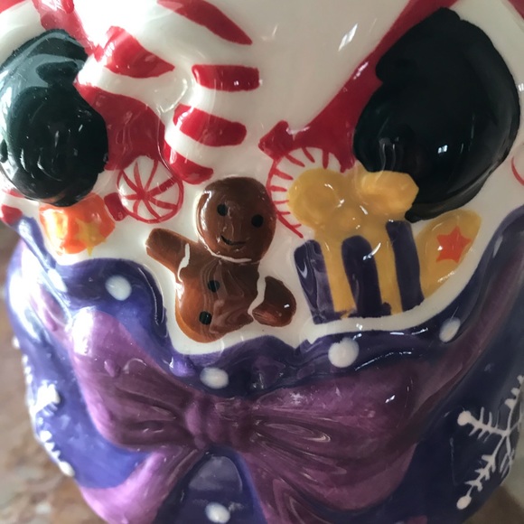 3/$25 Temptations Ovenware Christmas Mug - Picture 2 of 8